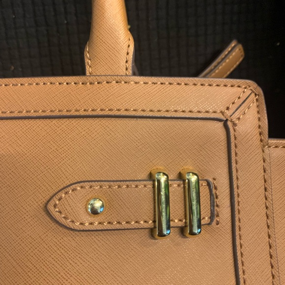 Liz Claiborne Mini Tuxedo Tote Bag - Picture 3 of 15